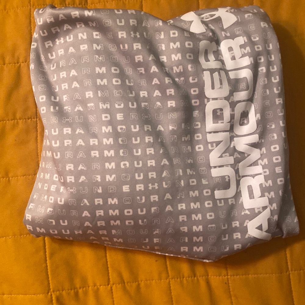 grey under armor sweatshirt!